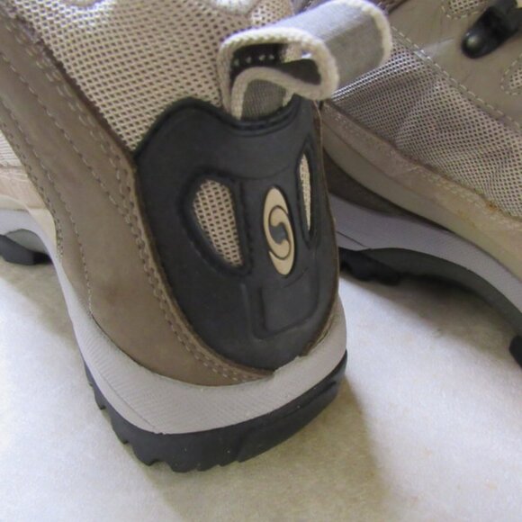 SALOMON Hiking Boots . Women's Size 10.  Tan. NWOT - Picture 5 of 8